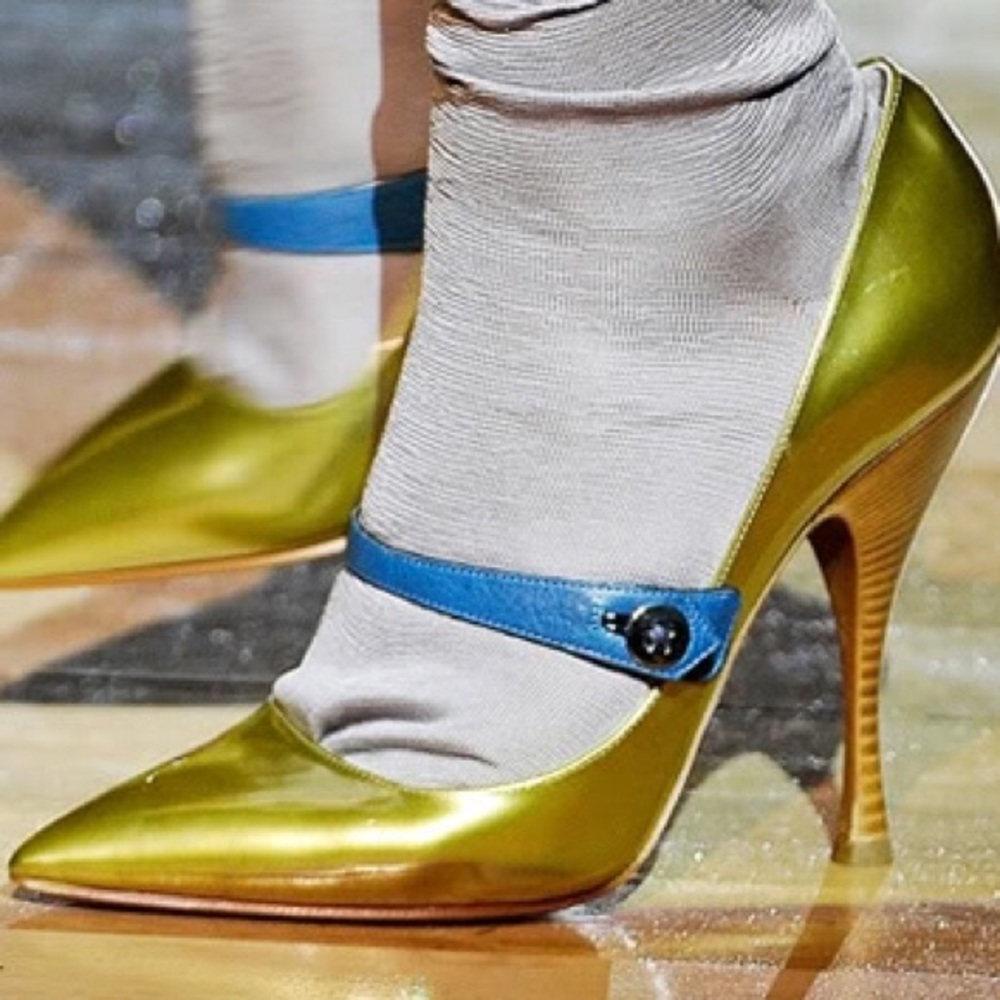 2102 Marc Jacobs Metallic Mary Jane heels